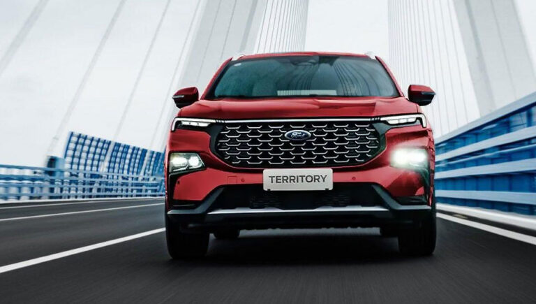Xem mắt Ford Territory: tâm hồn Escape, thân xác Everest