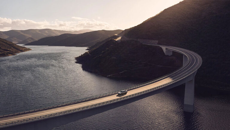 Tóm tắt ba đời sedan hạng sang tại thị trường xe Việt