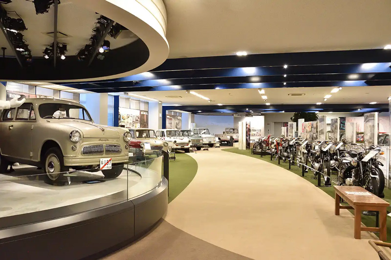 Suzuki Plaza