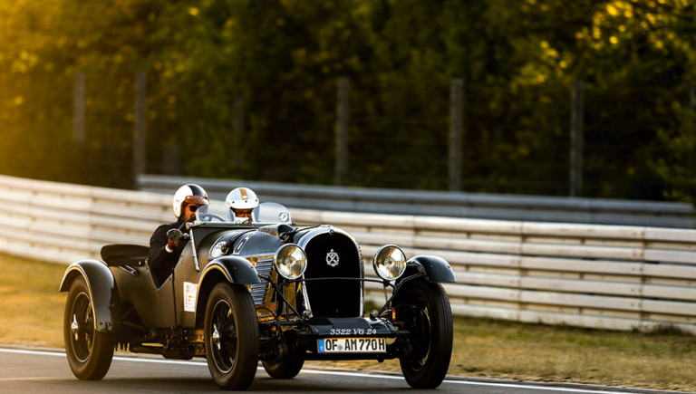 Nürburgring: đường xanh thử thách cho vòng tua kim đỏ