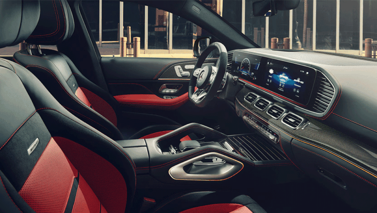 AMG 53 Coupe: đường cong mãnh liệt làm thẳng mọi thứ