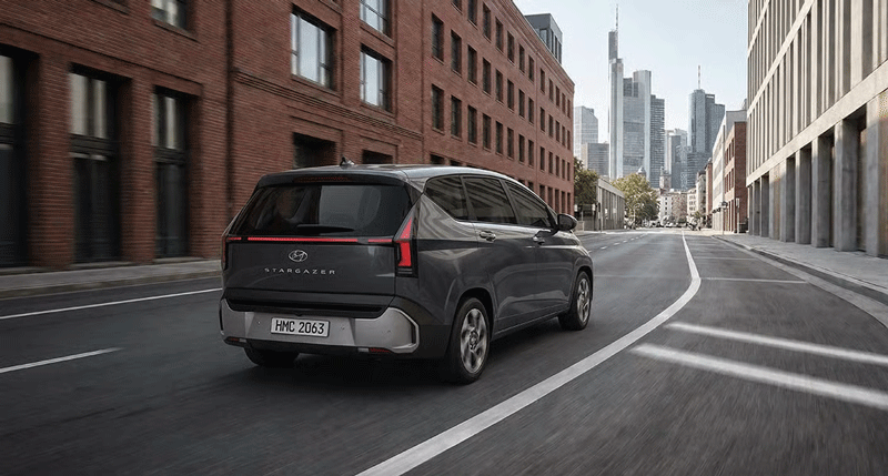 Hyundai Stargazer mặt sau Hyundai Stargazer mặt sau