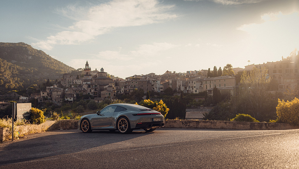 Porsche 911 Eng Thumb