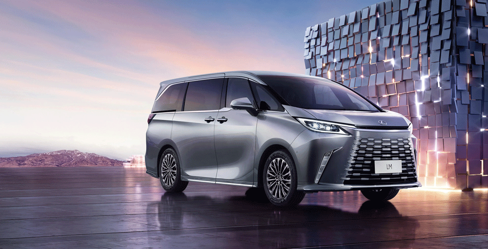Lexus LM 500h View