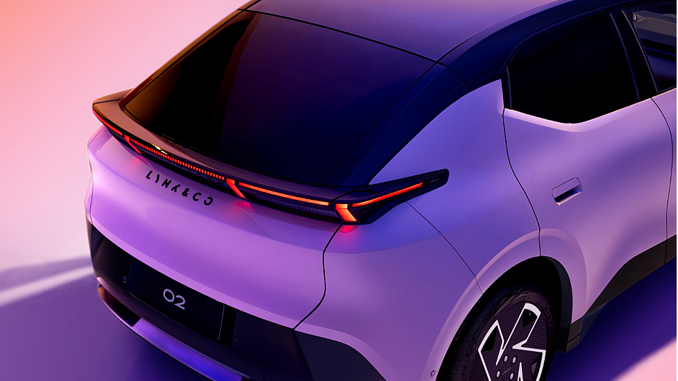Lynk & Co 02 Cánh gió