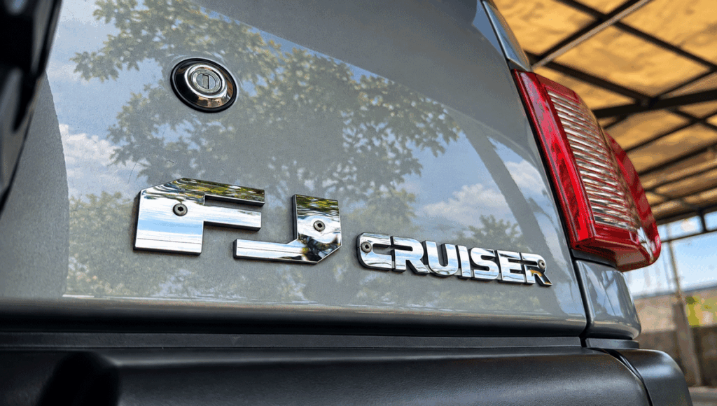 Land Cruiser FJ xuýt khai tử, rồi giác ngộ, khai sinh