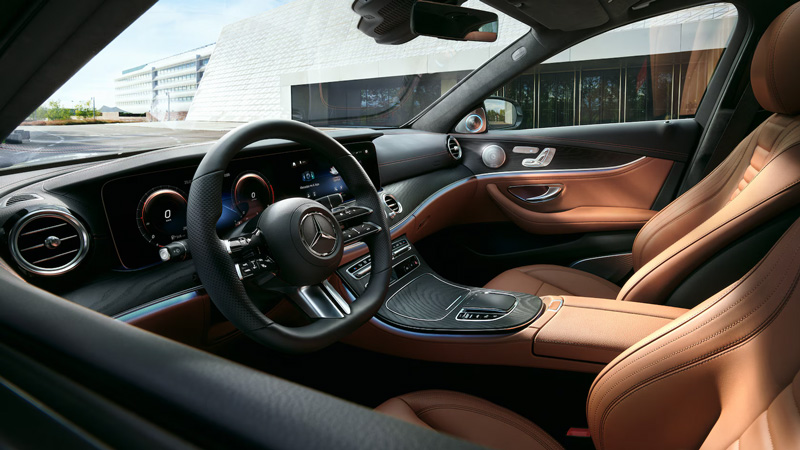 E 300 cabin 01