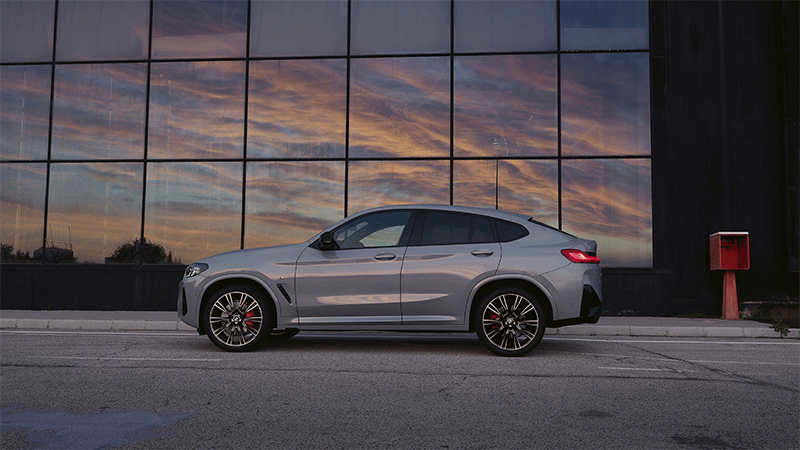 Bmw x4 side view